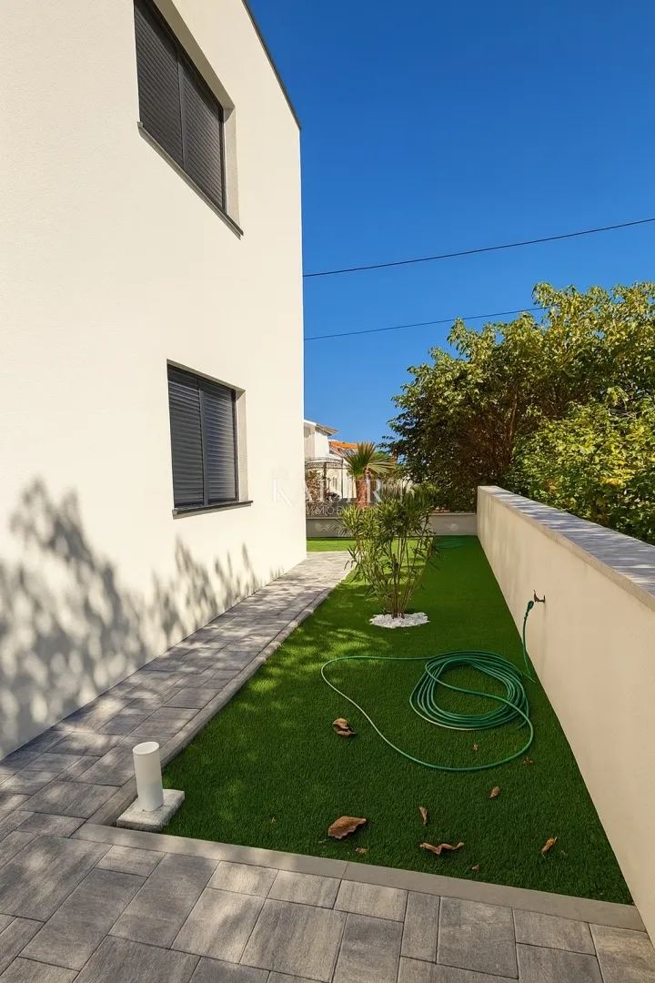 zadar – privlaka | moderna kuća s bazenom - slika 6
