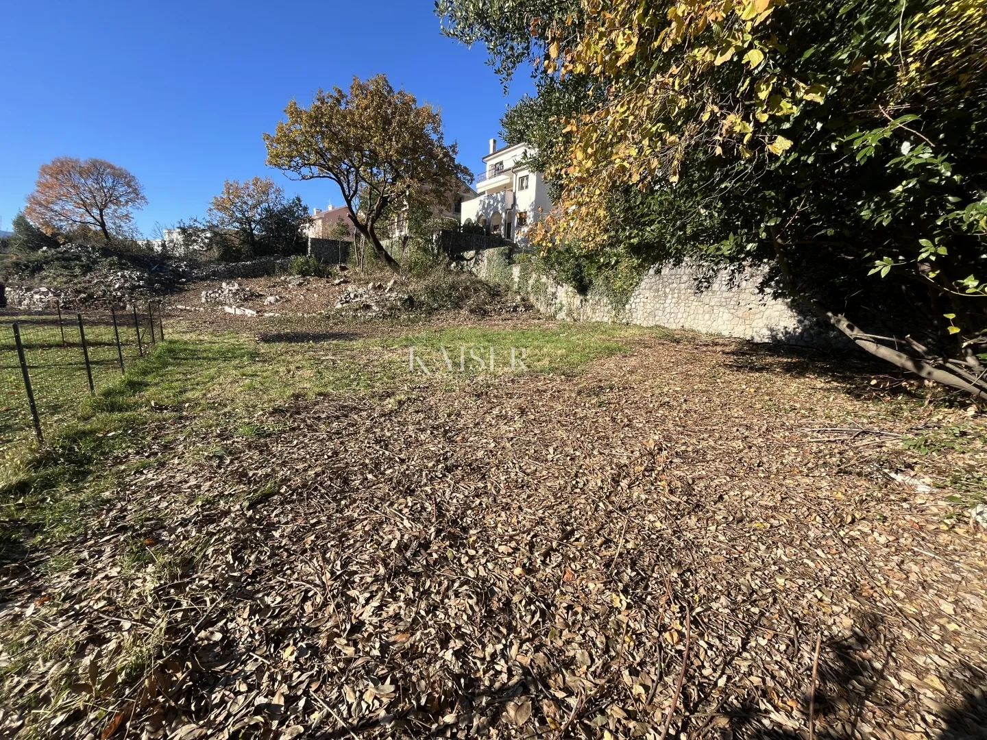 srdoči - građevinsko zemljište u samom centru! 990 m2 - slika 4