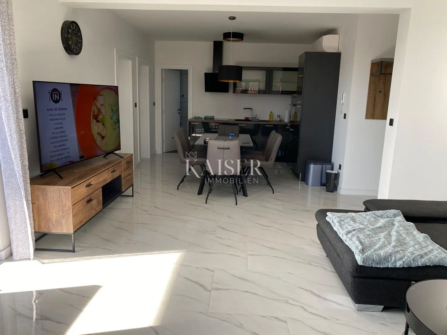 srima, vodice – luksuzan dvosoban stan, 50m od plaže - slika 10