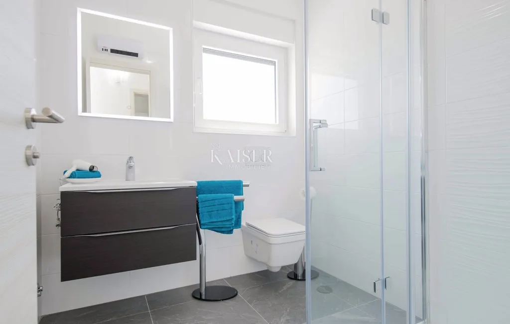 medulin - luksuzna kuća 150m od mora, 270m2, pogled na more - slika 21