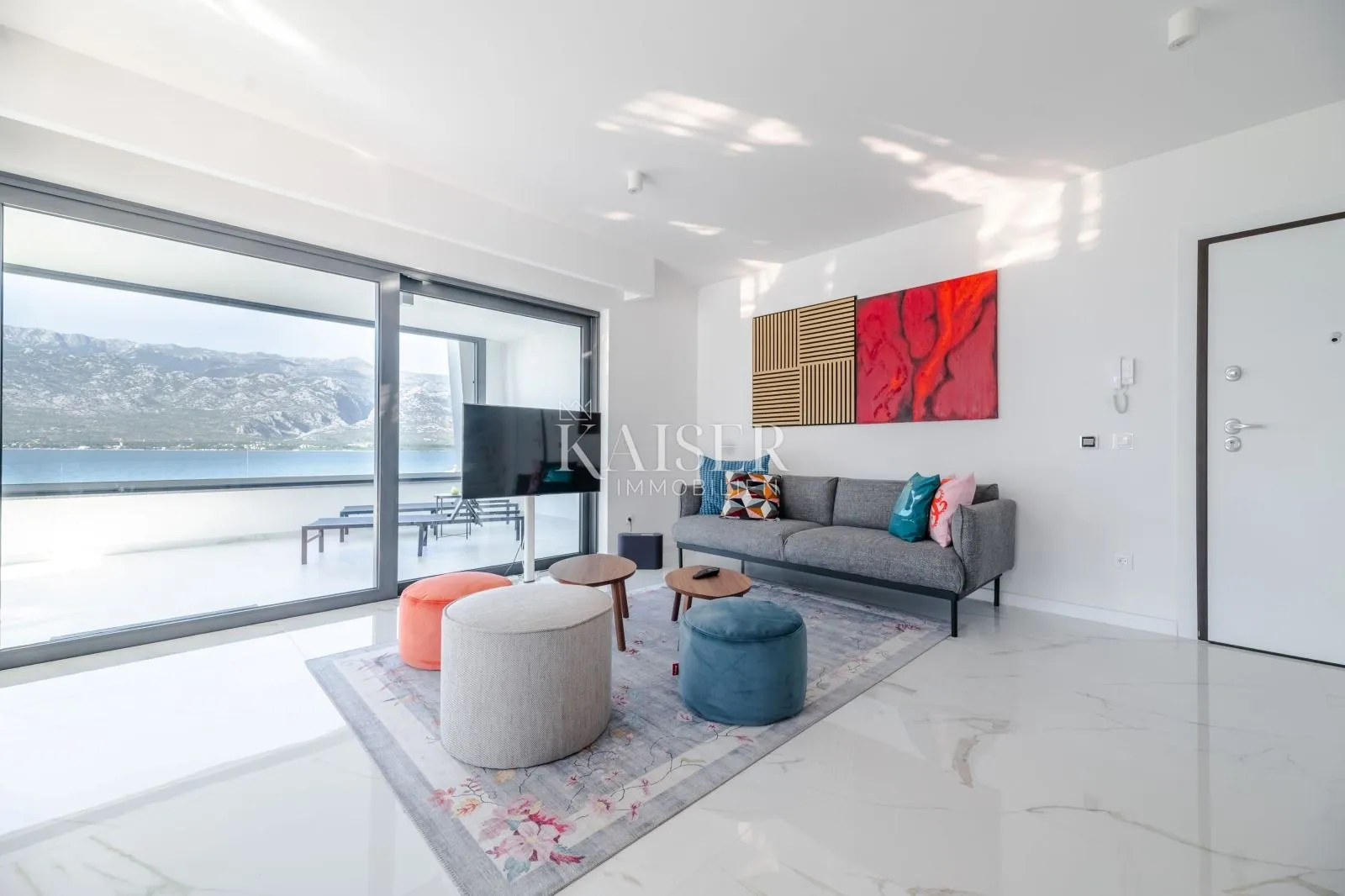 penthouse s očaravajućim pogledom na more i planine - slika 4
