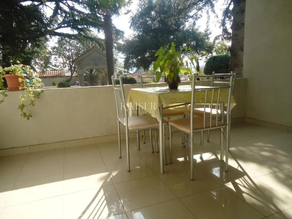 novi vinodolski - kuća sa 8 apartmana u blizini mora - slika 13