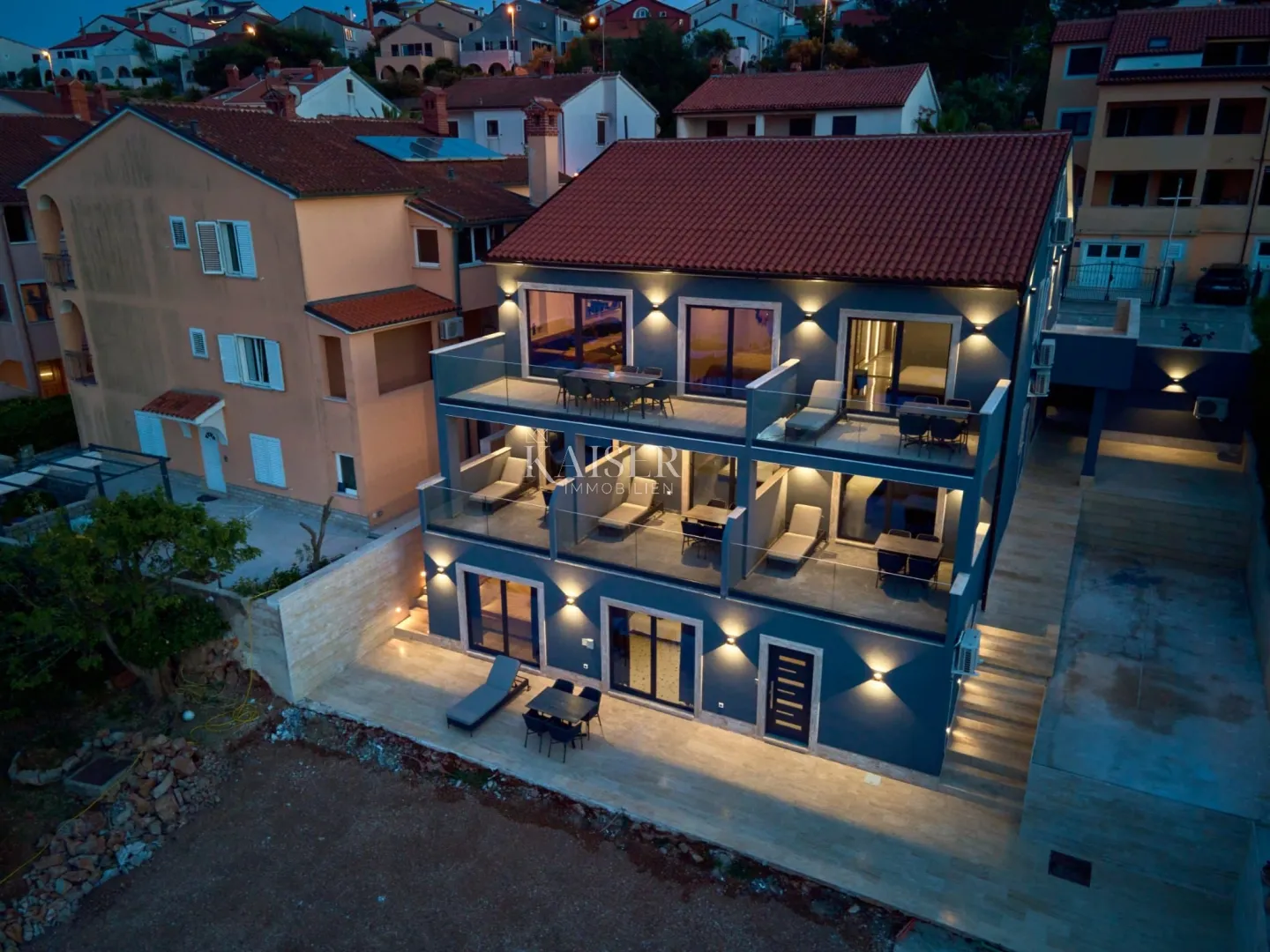 mali lošinj - luksuzna kuća sa 6 apartmana - slika 3