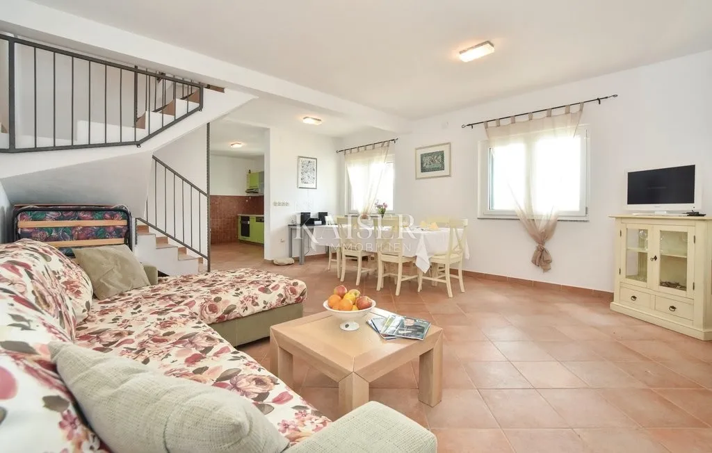 otok hvar - kuća prvi red do mora - slika 24