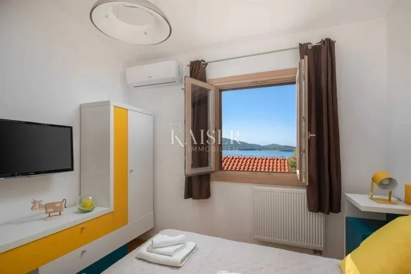 šibenik-žaborić – luksuzna vila 358 m² s bazenom, konobom i panoramskim pogledom - slika 31