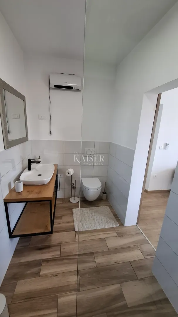 istra, kaštelir - kuća sa dva stana, 188m2, bazen - slika 21