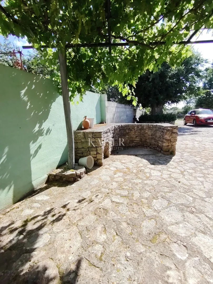istra, smoljanci, renovirano imanje 190m2 - slika 12