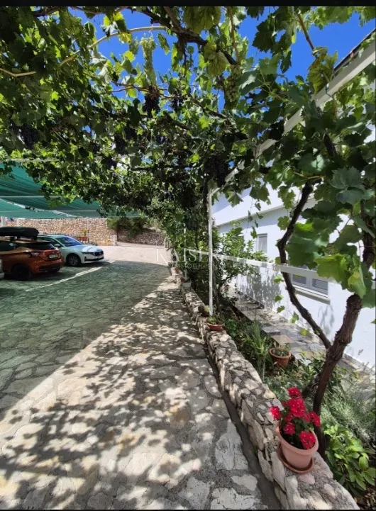 zadar, vinjerac - kuća s četri apartmana ,70m od mora - slika 12