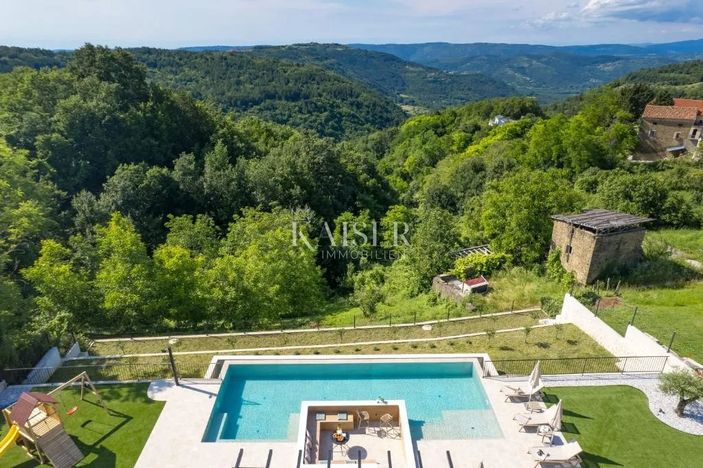 istra, motovun – luksuzna vila s infinity bazenom i očaravajućim pogledom u srcu istre - slika 29