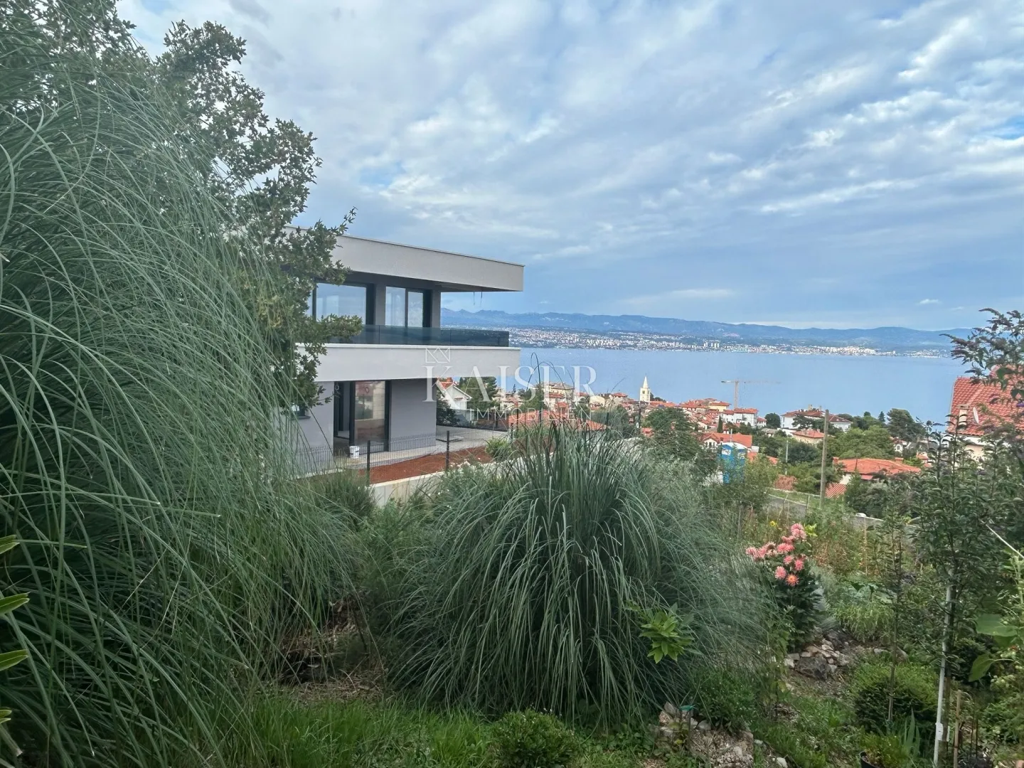 Opatija, Lovran- stan u novogradnji s predivnim pogledom i vrtom