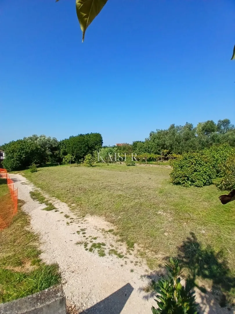 istra, umag, zambratija, građevinsko zemljište samo 400 metara od mora - slika 4