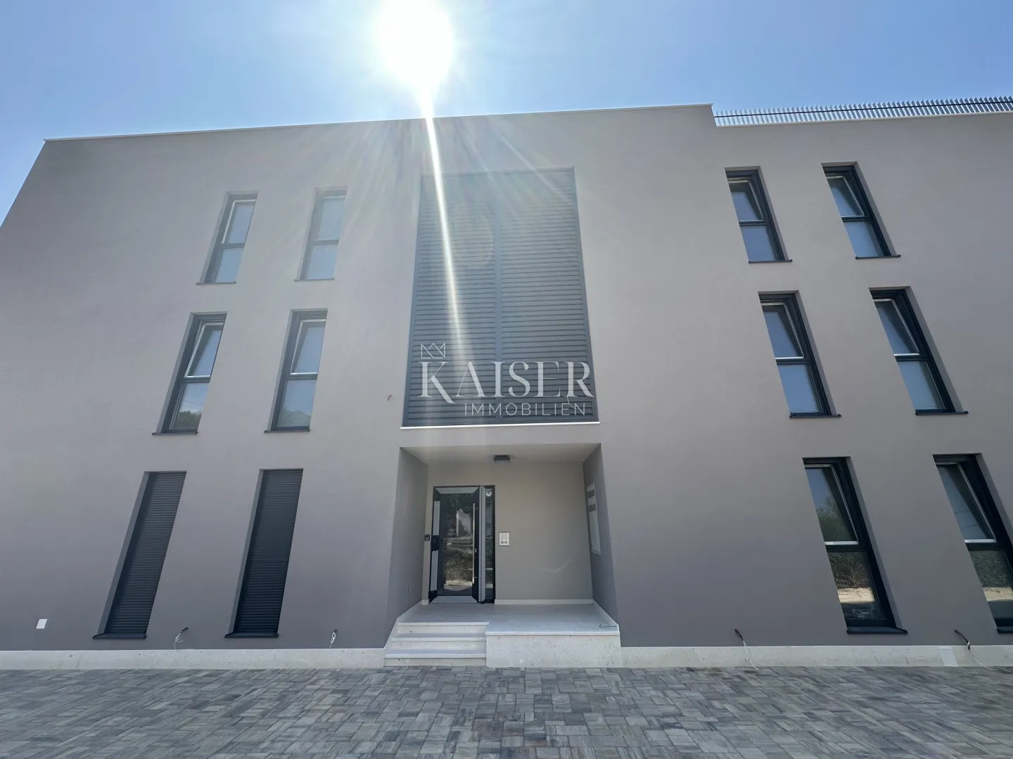 zadar, diklo, stan 94,58 m2, krovna terasa, 50 m od mora - slika 13