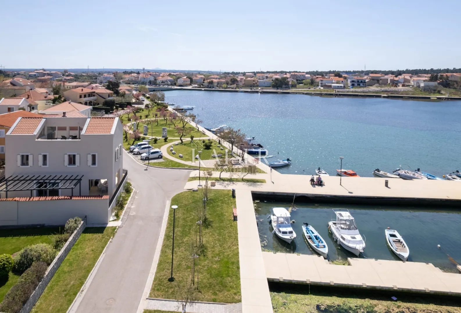 zadar, nin: luksuzna vila 1. red do mora s grijanim bazenom - slika 3
