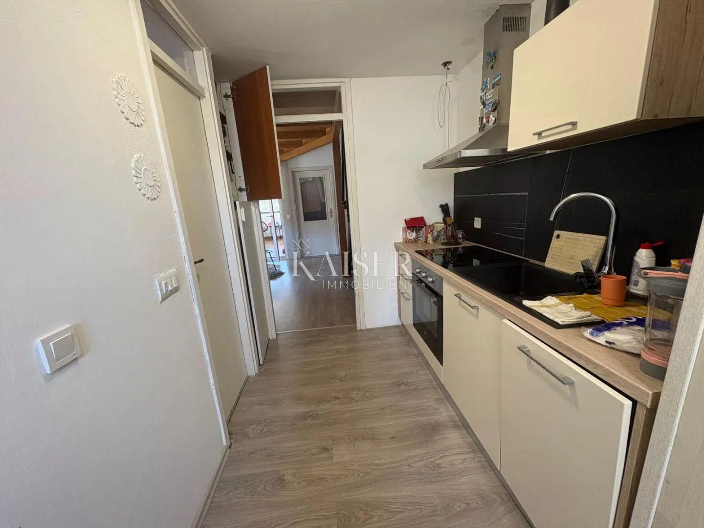poreč, červar porat, obnovljen dvoetažni stan 150m od mora - slika 3