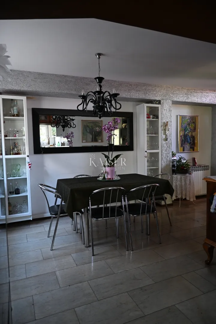 crikvenica - trosoban stan sa velikom okućnicom - slika 53