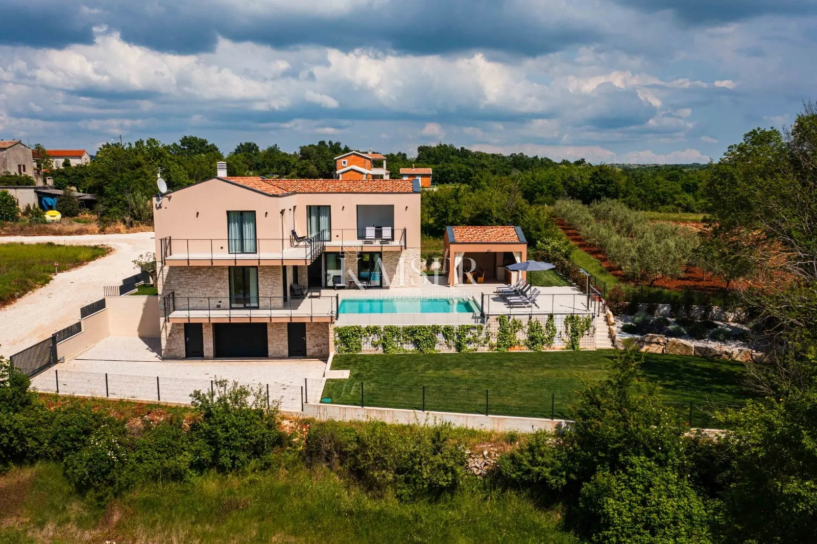 istra, višnjan - moderna vila s bazenom - slika 5