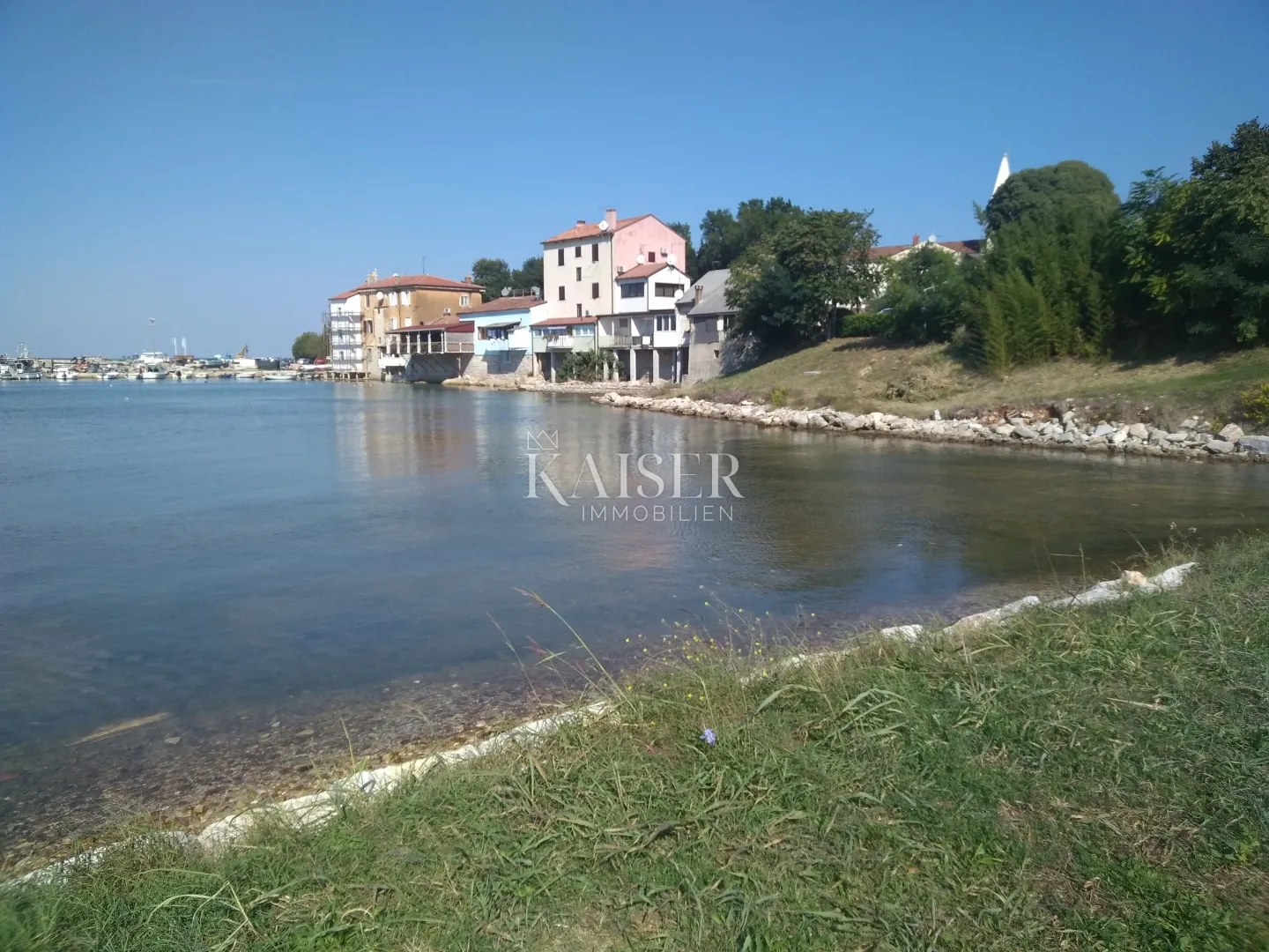 Umag, Savudrija, građevinsko zemljište 800m od mora - Savudrija, Umag