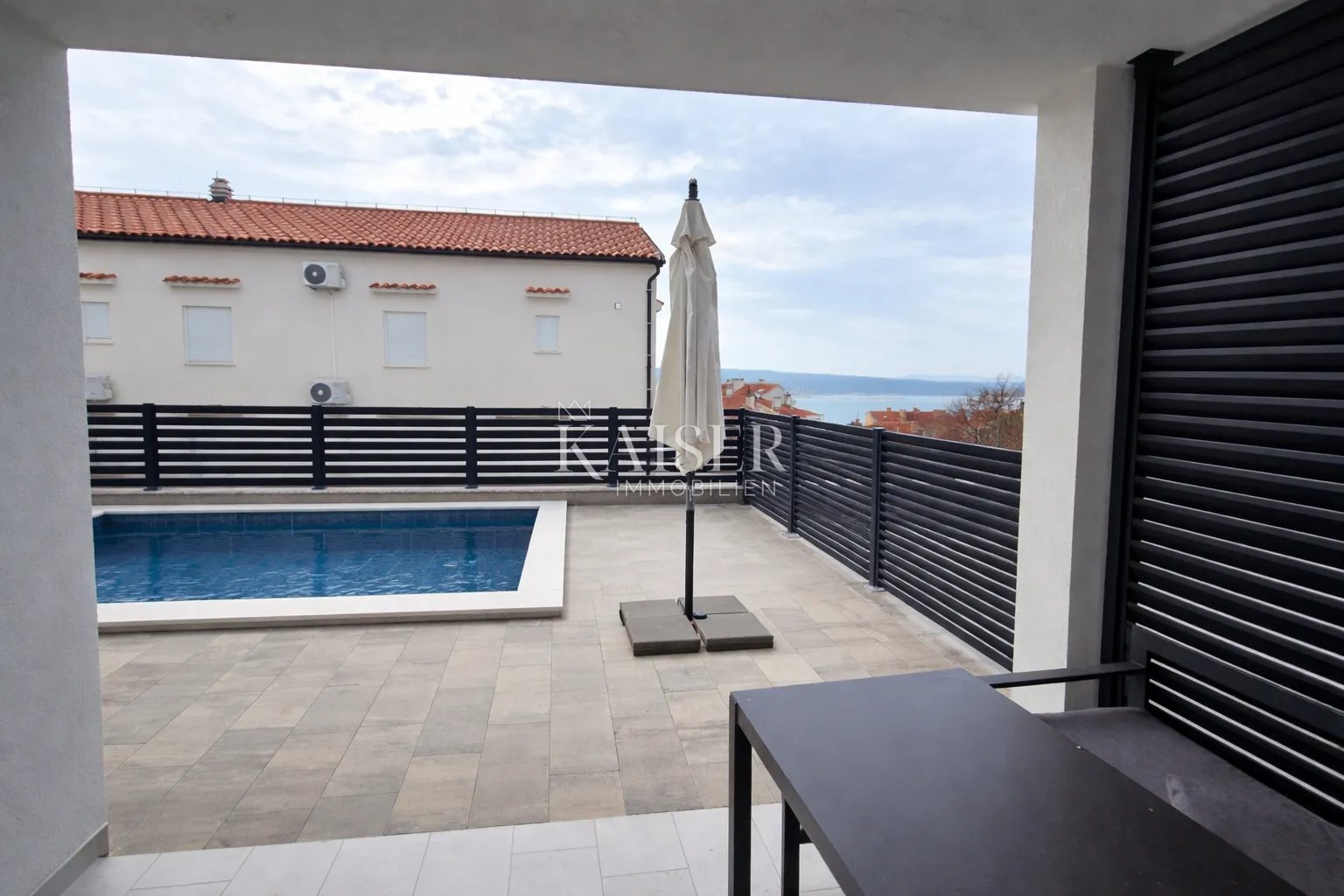 crikvenica - ekskluzivan dvosoban stan 70m2 s bazenom - slika 2