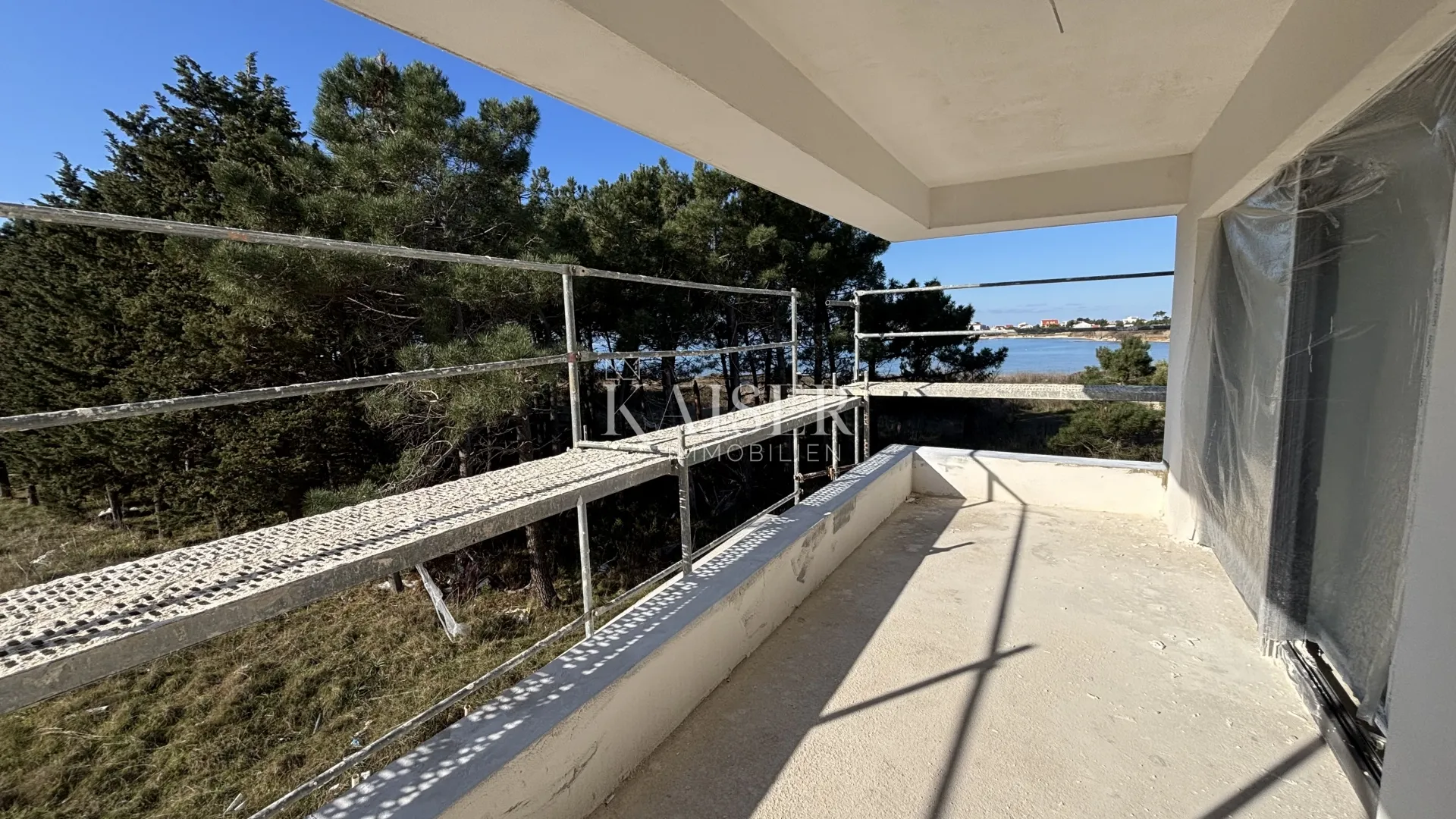 Zadar – Privlaka | Dvosobni stan na 1. katu s terasom i pogledom na more