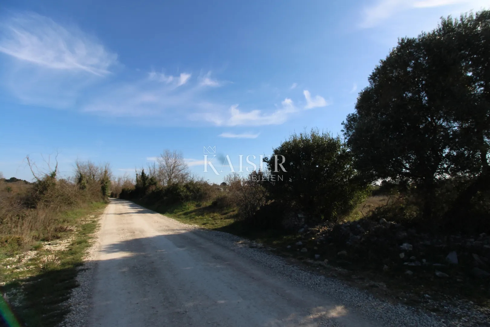 istra, medulin- poljoprivredno zemljište 618m2 blizu građevinske zone - slika 7