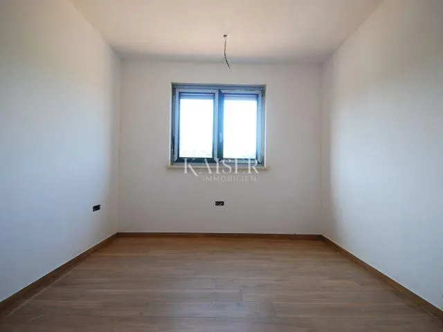 istra, poreč, okolica - stan 128m2, 5 spavaćih soba - slika 15