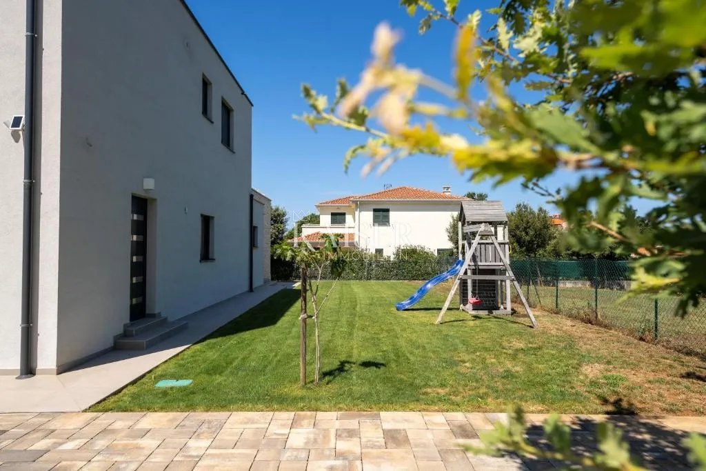 istra - poreč, predivna luksuzna vila sa pogledom na more - slika 27