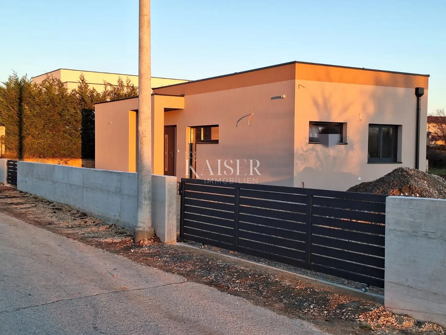 istra, svetvinčenat - samostojeća kuća s bazenom - slika 3
