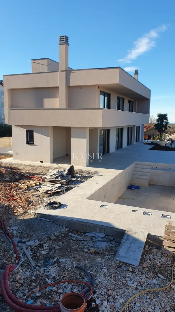 istra - poreč, luksuzna vila sa krovnom terasom i pogled na more - slika 5