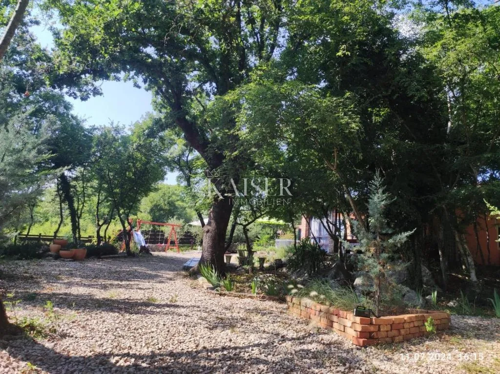 otok krk, kras - šarmantna kuća okružena prirodom - slika 22