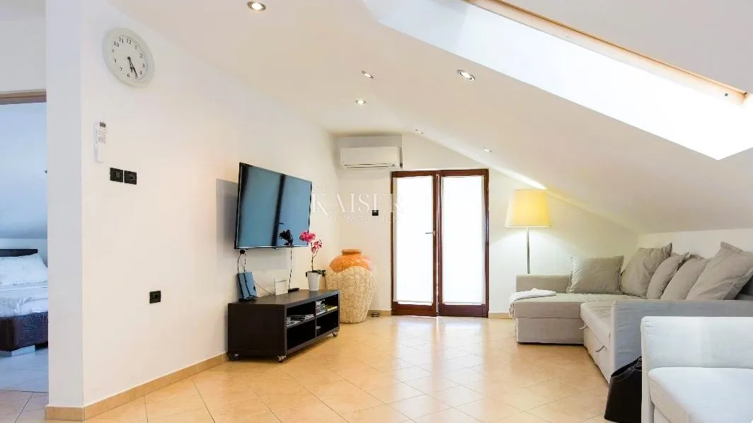 njivice, otok krk- apartman 92m2 s vrtom, blizu centra - slika 2