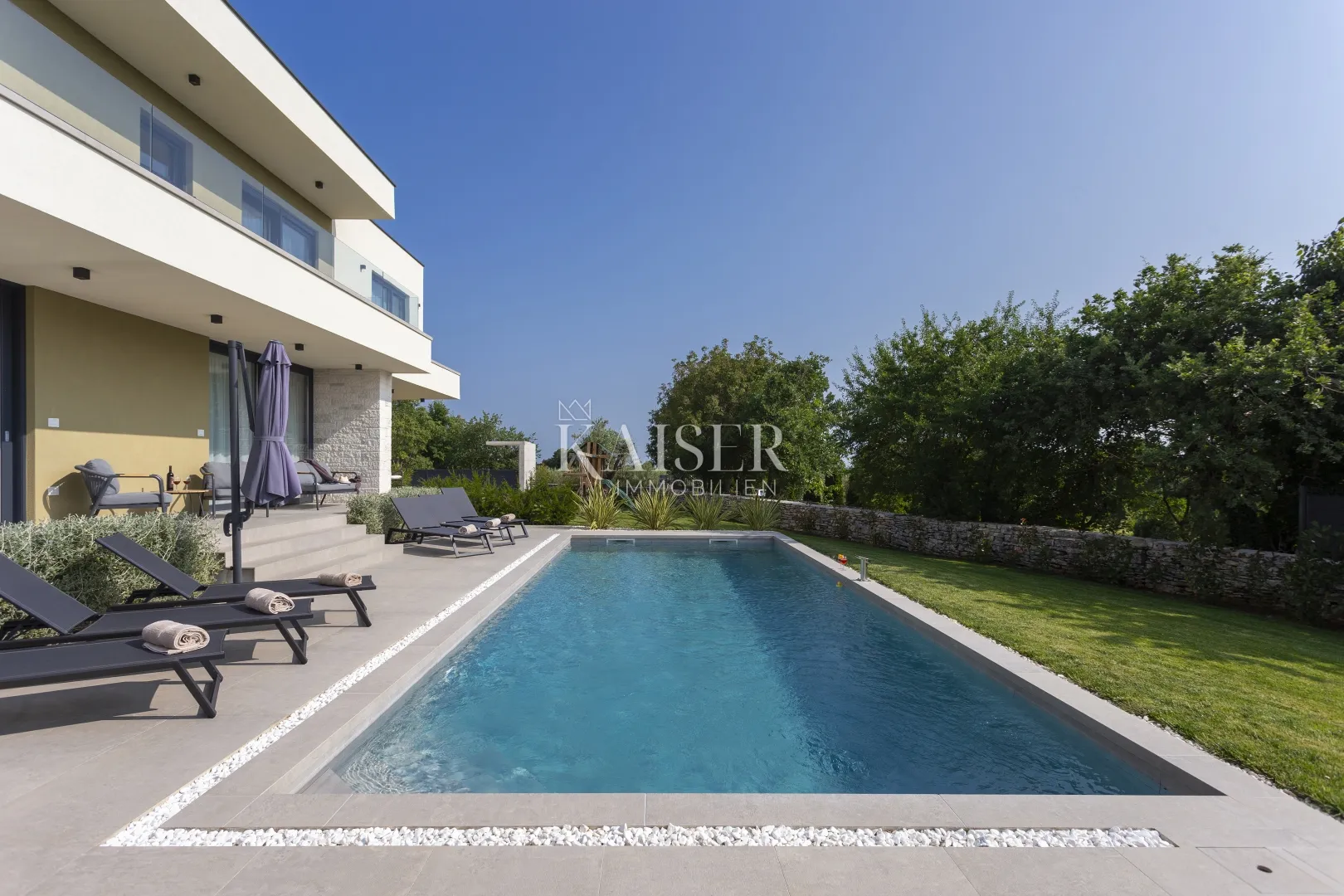 istra, svetvinčenat - moderna vila s bazenom - slika 4
