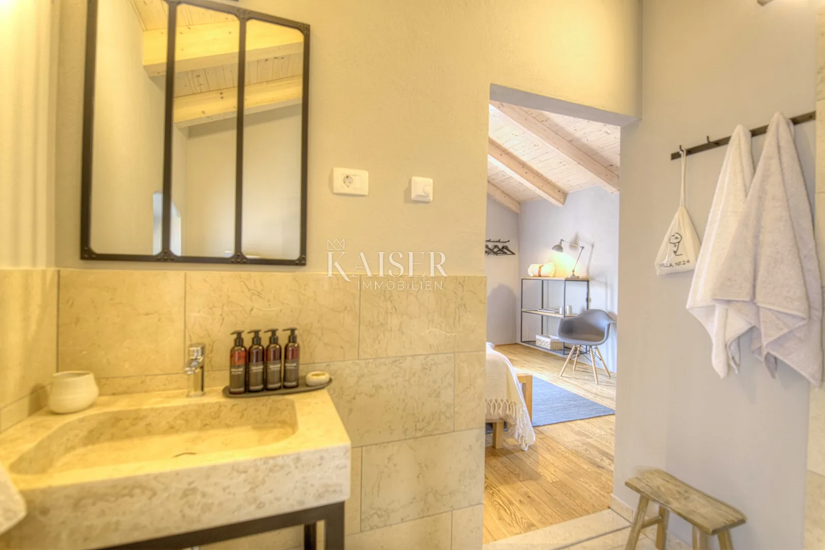 istra, sv.lovreč kamena vila s bazenom - slika 11