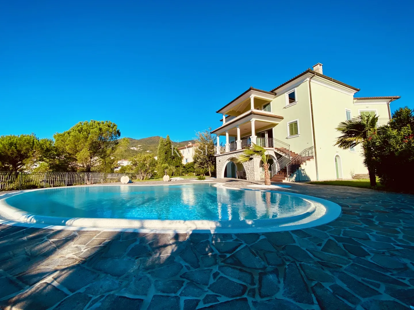 Opatija, Pobri - vila 530m2 na zemljištu od 4.300m2 s jedinstvenim pogledom - Pobri, Opatija