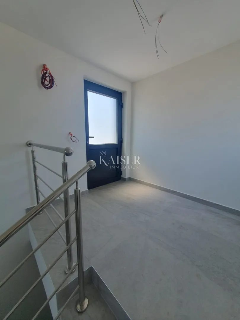 zadar – privlaka, stan s krovnom terasom 150 m od mora - slika 24