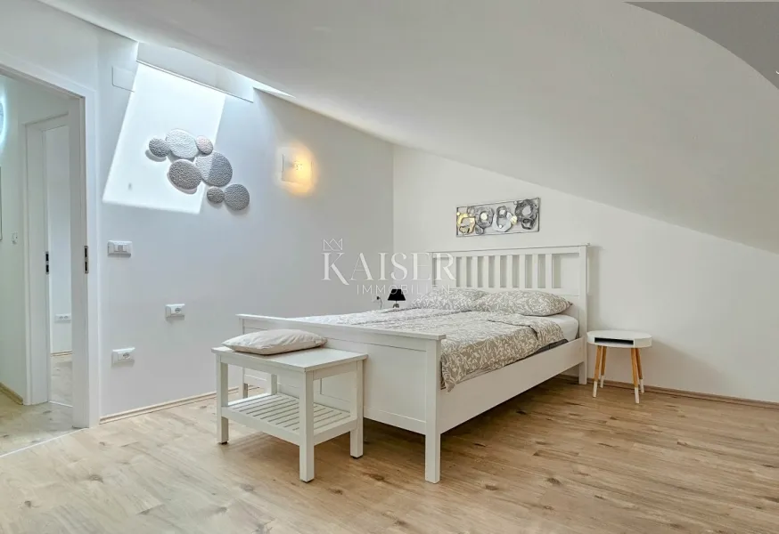 novigrad, istra, prekrasno uređen trosoban stan blizu centra grada. - slika 9