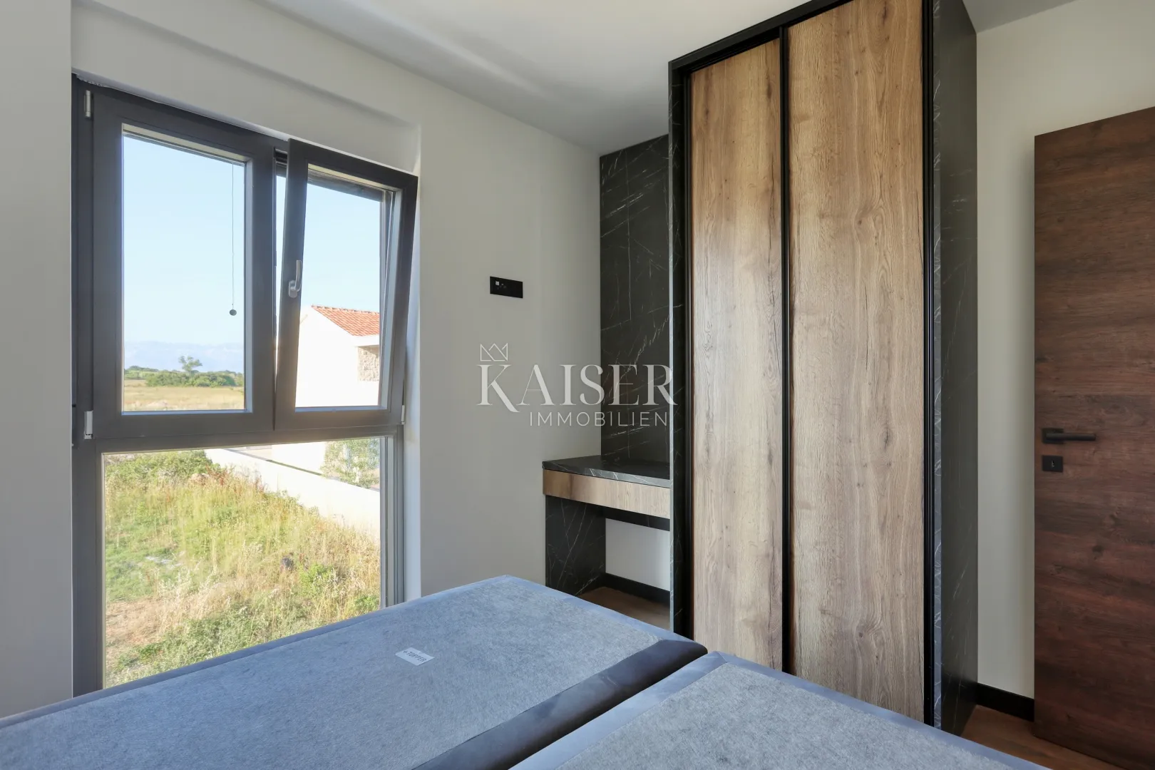 zadar, privlaka dvoetažni stan s vrtom u blizini mora - slika 48