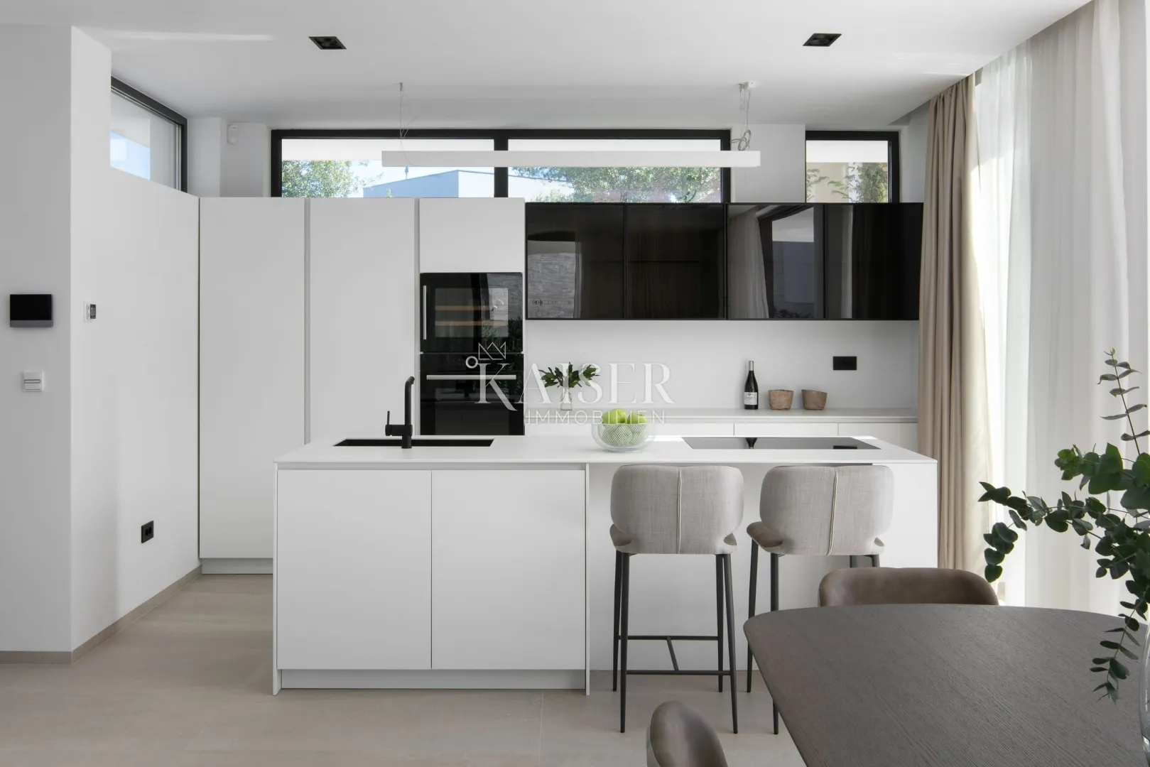 zadar, sukošan- luksuzna vila 495 m2 prvi red do mora - slika 14