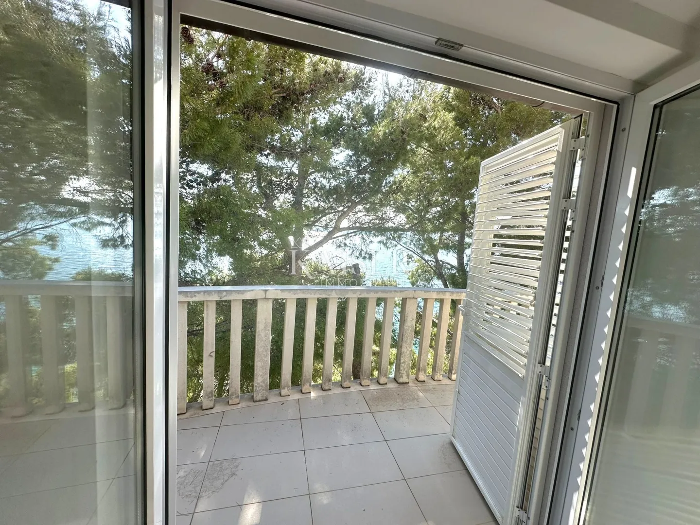 baška voda - penthouse 85m2, prvi red do mora, top lokacija - slika 20