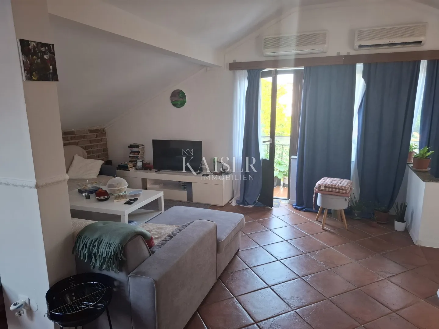 Otok Lošinj, Veli Lošinj, stan 2S+DB sa balkonom i parkingom za najam - Veli Lošinj, Mali Lošinj