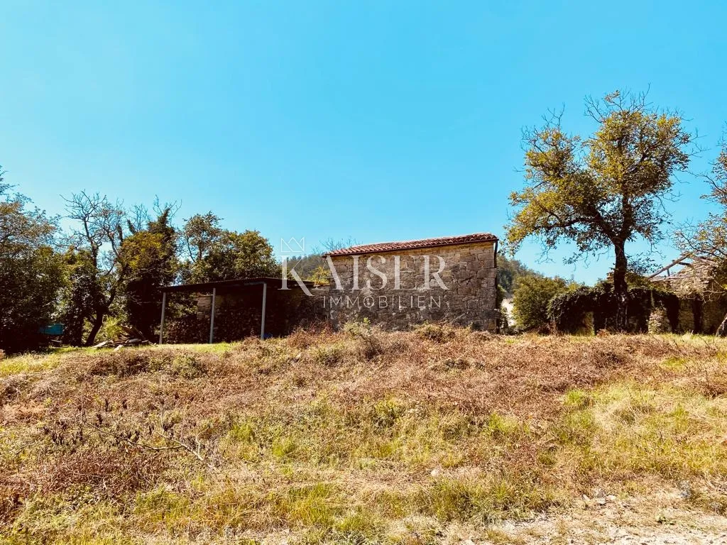 buzet, roč - kamena starina s okućnicom - slika 5
