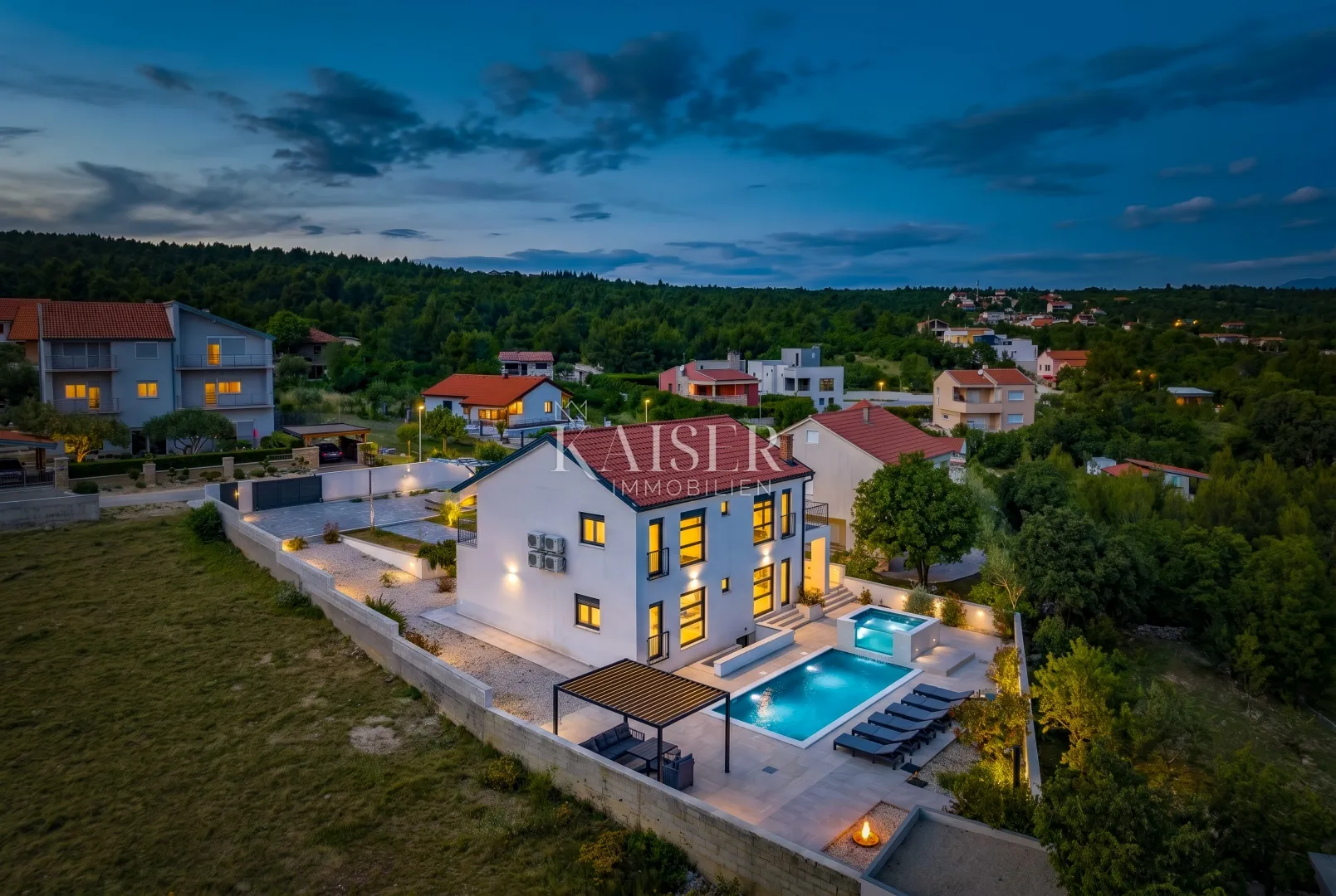 Zadar – Pridraga, moderna vila s bazenom i jacuzzi zonom, 300 m od mora - Pridraga, Novigrad