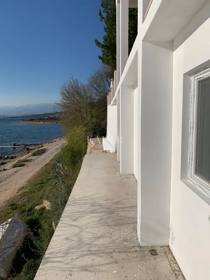 zadar, gornji karin : kuća prvi red do mora - slika 4