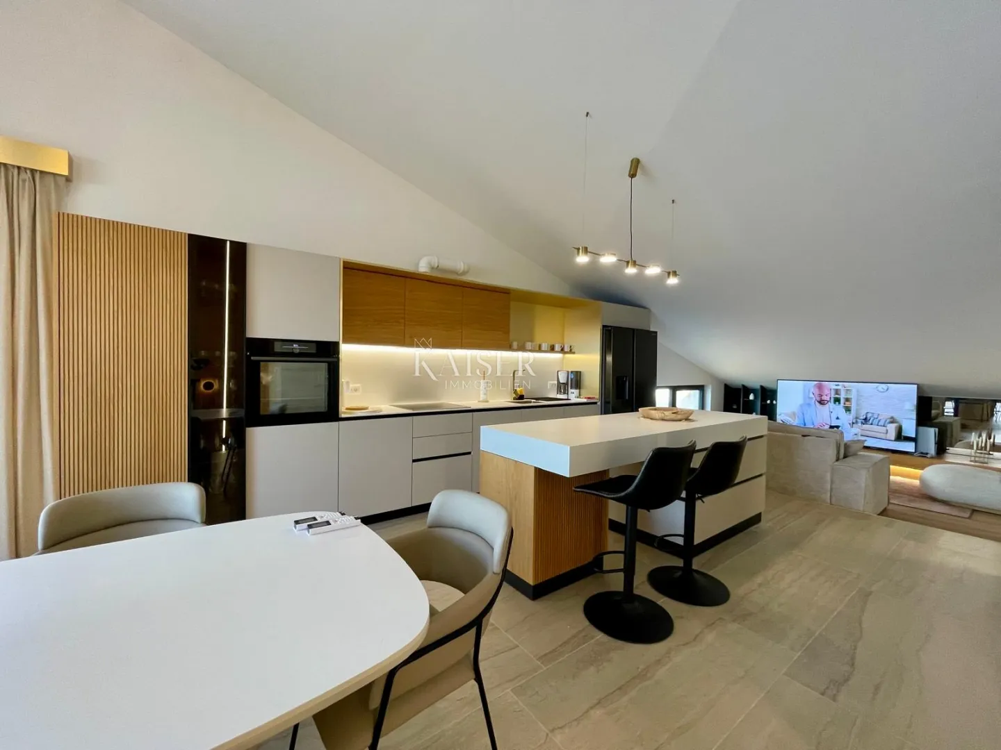 otok pag - ekskluzivni penthouse 118m2 , prvi red do mora - slika 6
