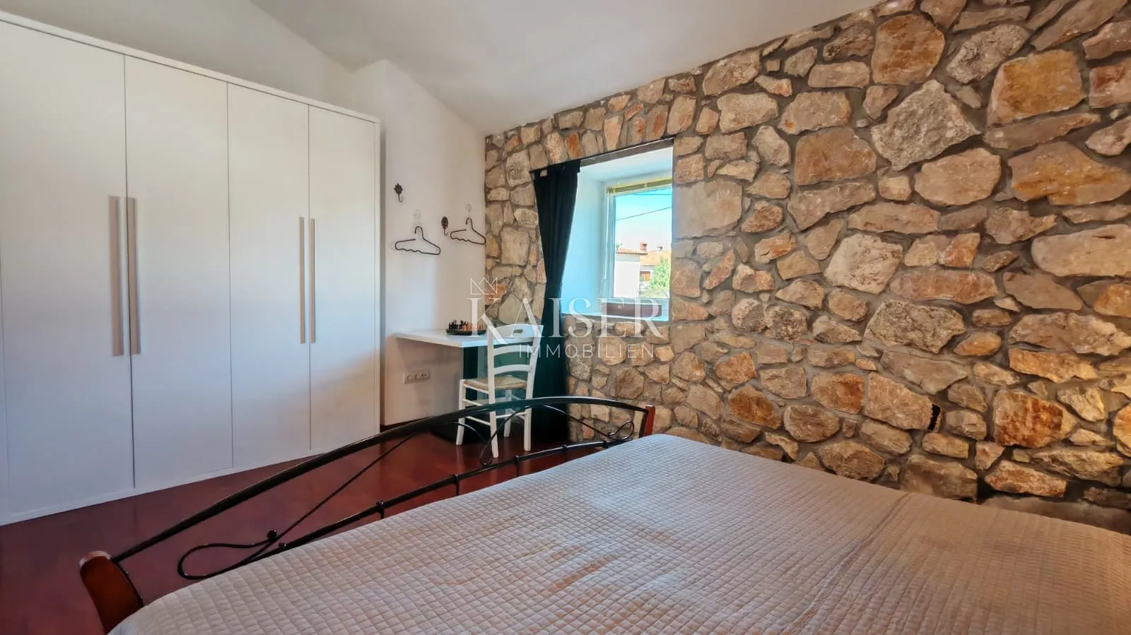 otok krk, dobrinj-renovirana kamena kuća 105m2 s bazenom - slika 15