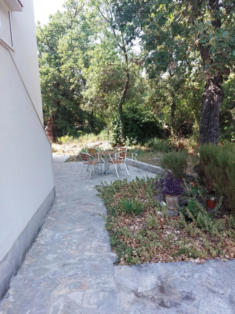 apartman u prizemlju s dvorištem, idealan za obitelji, rogoznica – lozica - slika 27