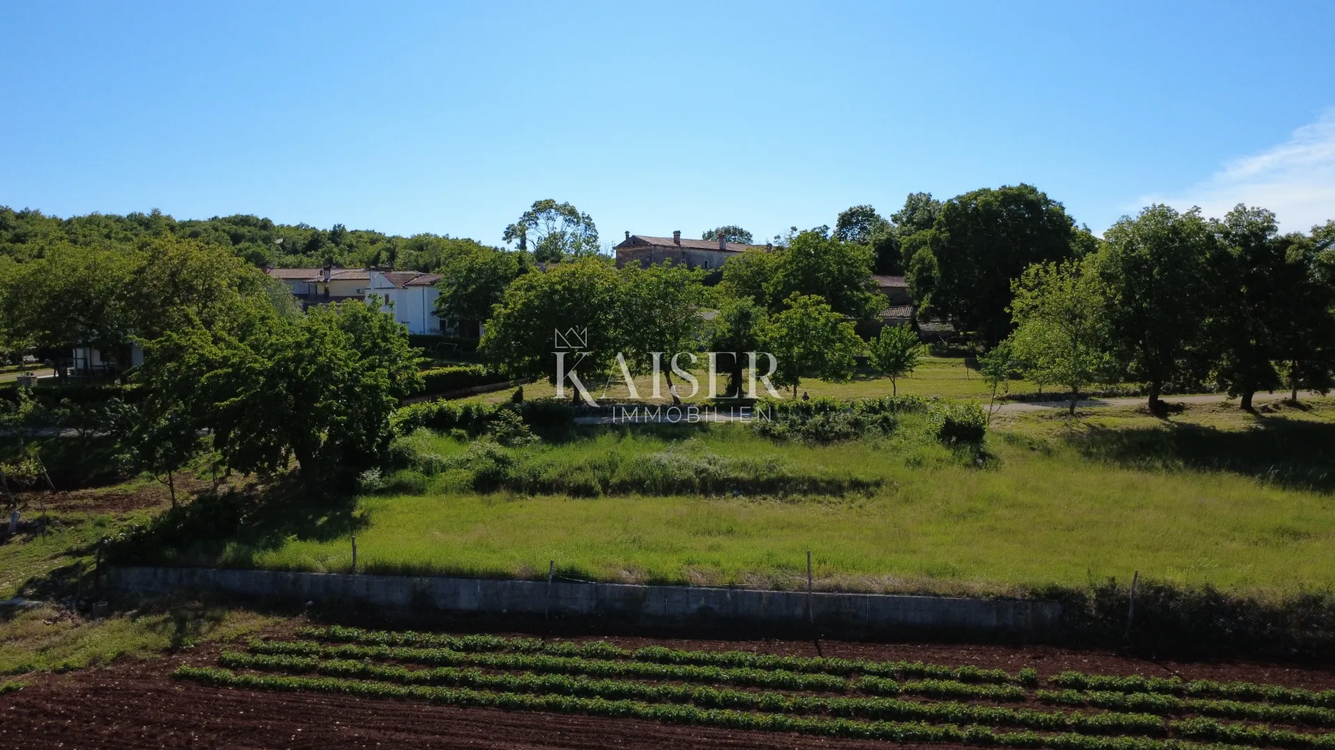 istra, žavršje- građevinsko zemljište 800m2 s pogledom na srce istre - slika 4