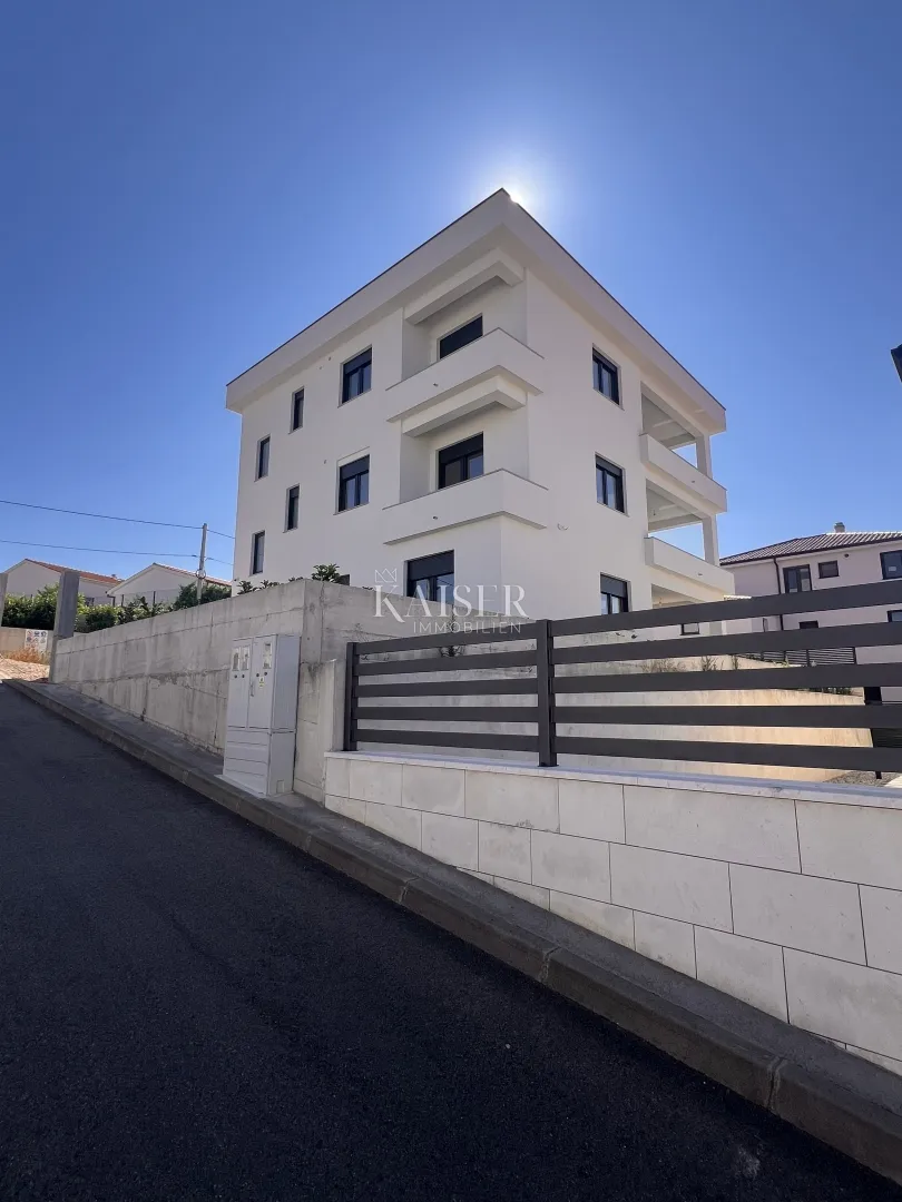 Rijeka – Istočni Prigrad | Novogradnja S 3 Stambene Jedinice | Visoki Roh-Bau | Bazen I Pogled Na More - Krasica, Bakar