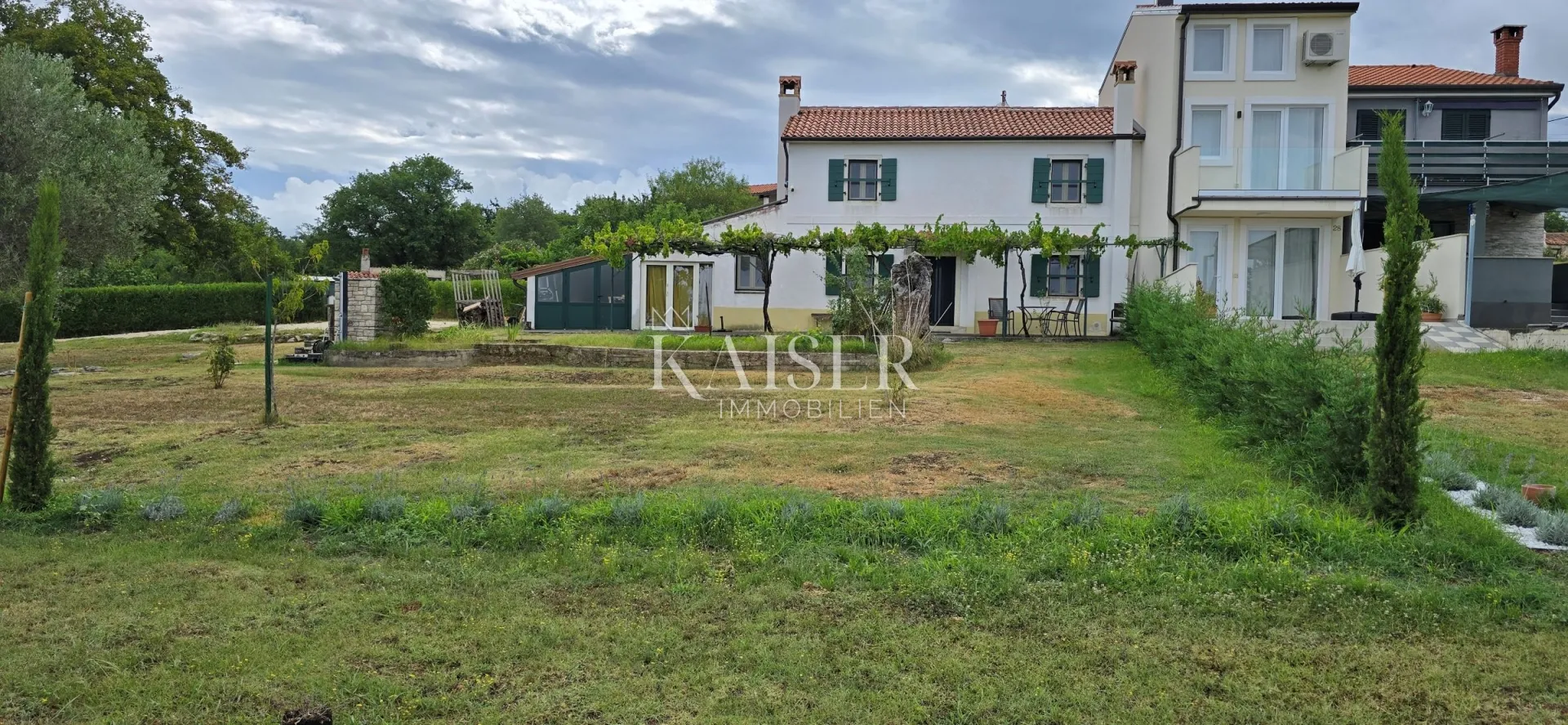 istra, juricani, jedinstvena prilika!!!! kamena kuća u prirodi sa zemljištem!!!! - slika 2