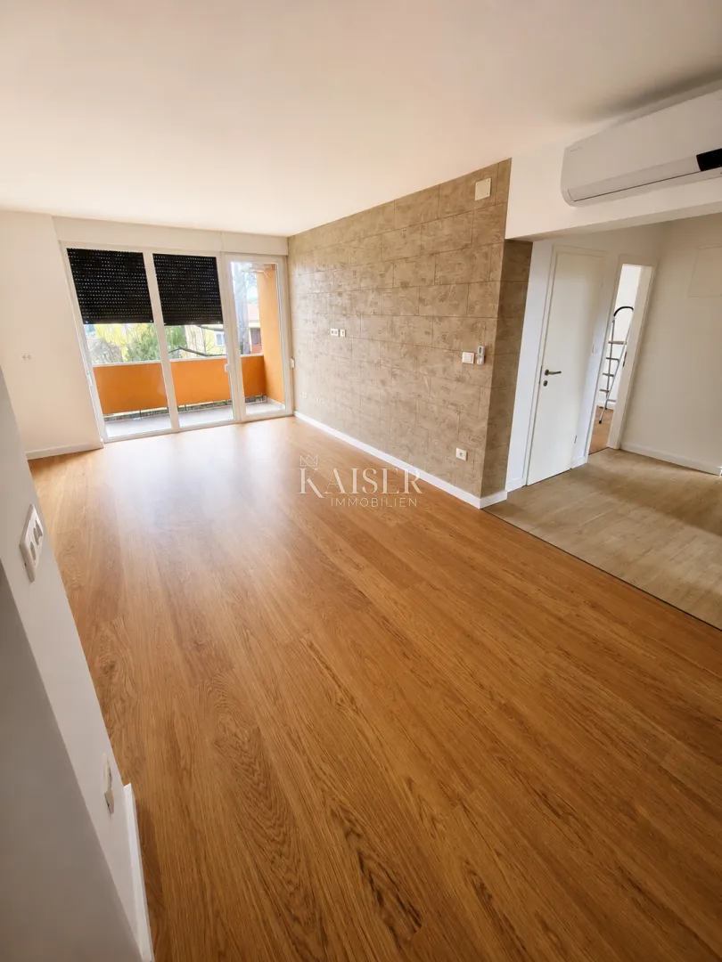 Istra, Umag centar, stan 75m2 200m od mora