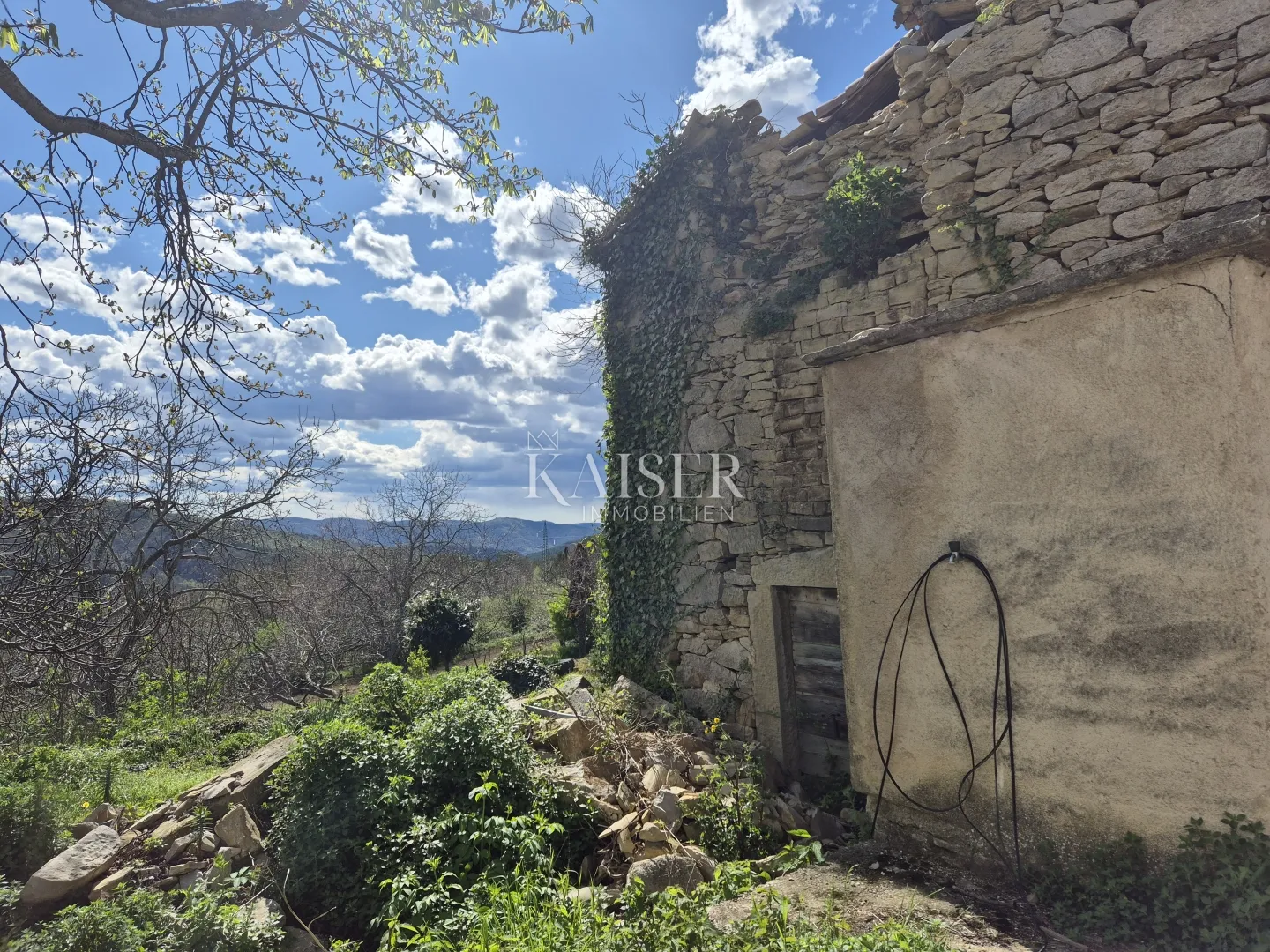 istra, buzet - kamene ruševne starine, 56m2, za obnovu - slika 4